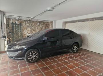 Casa · 352m² · 4 Quartos · 5 Vagas · Sobrado 4 Quartos Ipiranga 352m²