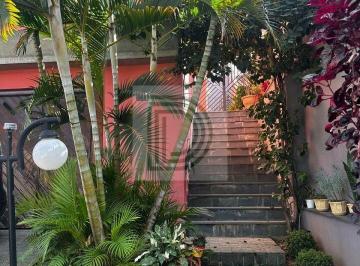 Casa · 198m² · 3 Quartos · 3 Vagas · Sobrado à venda - 3 suítes, hidromassagem, 3 vagas - Jd das Vertentes