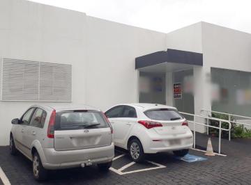Photo 1 · Casa comercial disponível para locação no bairro Centro em Uberlândia-MG