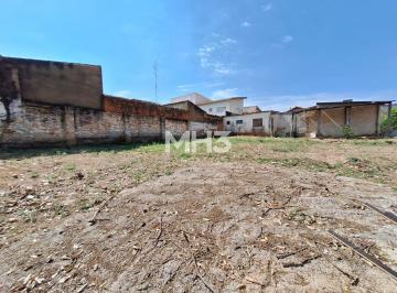0 · Área de 2.200m² de de esquina, plana, zoneamento ZC4 na Vila Industrial R$ 3.800