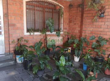 Casa · 140m² · 3 Quartos · 2 Vagas · Sobrado Padrão Jardim Vista Linda