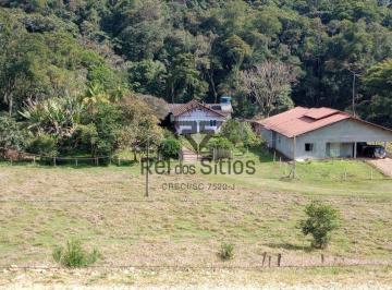 Rural · 17000m² · 7 Quartos · 2 Vagas · Chácara com Duas Casas