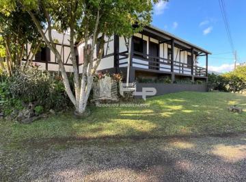 Casa · 220m² · 2 Vagas · CHÁCARA COM CASA DE 200 ANOS RESTAURADA