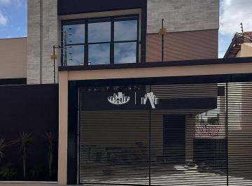Sobrado com 3 suites à venda, 226 m² - Universitário Londrina/PR · Sobrado com 3 suites à venda, 226 m² por R$ 1.790.000 - Universitário - Londrina/PR