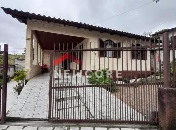 Casa · 110m² · 3 Quartos · 2 Vagas · Casa em Rua Jornalista Ezequiel dos Passos - Vera Cruz - Criciúma/SC