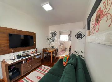 Apartamento · 44m² · 2 Quartos · 1 Vaga · Apartamento 02 dormitórios, reformado, 1 vaga de garagem no bairro Passo D'areia, em Porto Alegr