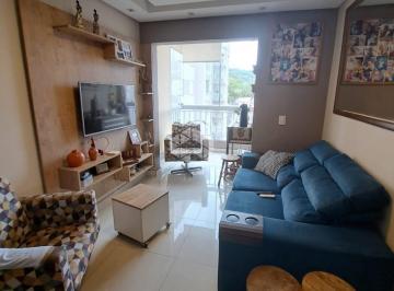 Apartamento · 72m² · 3 Quartos · 2 Vagas · Apto 3 Dormitórios reformado, sacada integrada, suíte, 02 vagas coberta no Cond. Verissimo