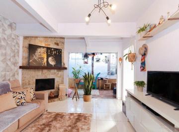 Casa · 185m² · 3 Quartos · 4 Vagas · Casa à venda com 3 quartos 185 m² no bairro Cavalhada