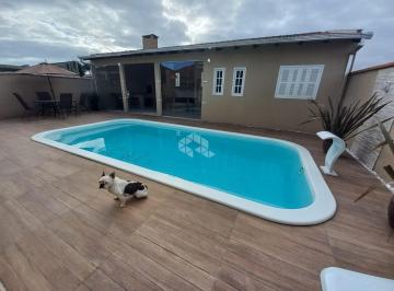 Photo 1 · Linda casa sozinha no terreno com 2 quartos amplos e edícula nos fundos