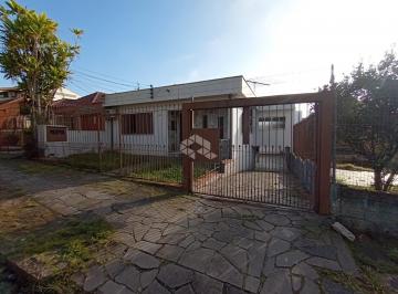 Casa · 159m² · 3 Quartos · 4 Vagas · Casa com 3 dormitórios em um terreno amplo localizada no Bairro Jardim Itu, próximo a Av. Tenente Ar