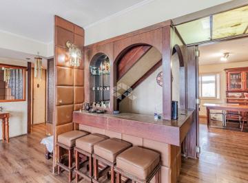 Apartamento · 215m² · 3 Quartos · 2 Vagas · Linda Cobertura, na Avenida Carlos Gomes
