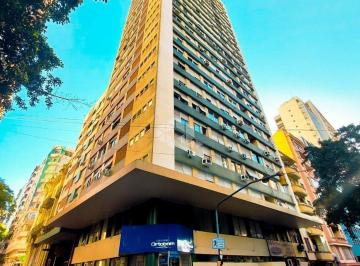 Apartamento · 64m² · 2 Quartos · Apartamento à venda no Centro, com 2 dormitórios, 2 banheiros e elevador