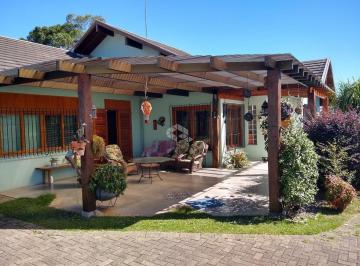 Casa · 337m² · 3 Quartos · 2 Vagas · Casa residencial, plana, excelente posição solar, com aqueci.mento a gás em todos os cômodos.