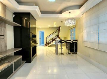 Casa · 217m² · 3 Quartos · Casa 3 dormitórios com piscina na Assunção