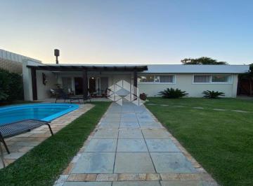 Casa · 226m² · 4 Quartos · 2 Vagas · Casa 4 dormitórios, 1 suíte, piscina, totalmente mobiliada em na praia de Atlântida em Xangri-Lá
