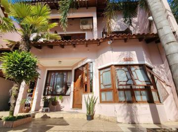 Casa · 185m² · 3 Quartos · 2 Vagas · Oportunidade! Apresentamos uma casa espaçosa e muito bem localizada. ***Na região mais procurada de 