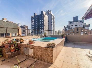 Apartamento · 229m² · 3 Quartos · 2 Vagas · Cobertura Ensolarada no Petrópolis