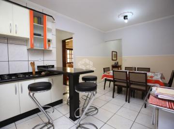 Casa · 250m² · 3 Quartos · 2 Vagas · Casa à venda no Guarujá com 3 dormitórios, suíte e área de lazer completa