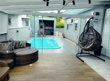 Casa · 145m² · 3 Quartos · 2 Vagas · Casa mobiliada 3 dormitórios sendo 1 suíte com piscina nos Ingleses