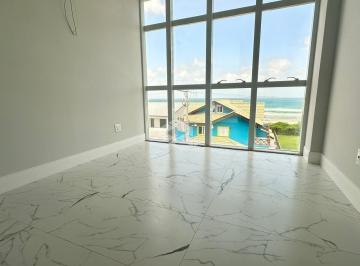 Apartamento · 82m² · 2 Quartos · 2 Vagas · Apartamento frente mar com dois quartos no Mariscal em Bombinhas SC