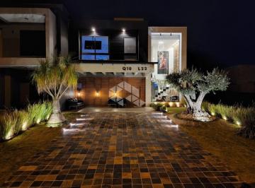 Casa · 300m² · 4 Quartos · 2 Vagas · BLUE XANGRI LA