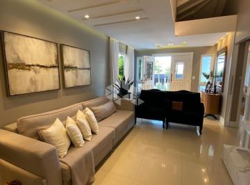 Casa · 150m² · 3 Quartos · 1 Vaga · Casa com 3 Dormitórios no Estreito, Florianópolis-SC