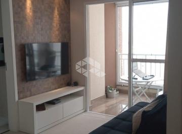 Apartamento · 61m² · 2 Quartos · 1 Vaga · Apto na Barra Funda com 61m², 2 dormitórios, sendo 1 suíte, 1 vaga, sacada, lazer.