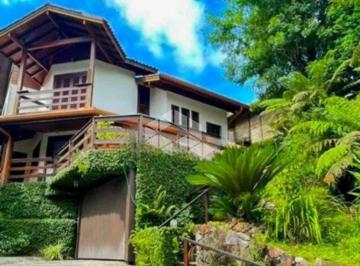Casa · 157m² · 4 Quartos · 1 Vaga · Casa de 4 dormitórios sendo 3 suítes