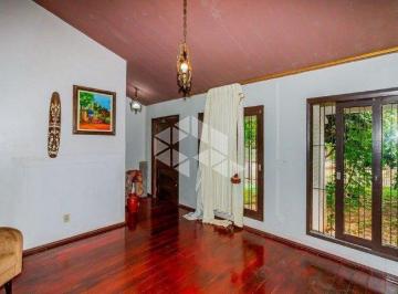 Casa · 202m² · 4 Quartos · 2 Vagas · 201m², casa com 4 dormitórios, sendo 1 suite, no bairro Medianeira em Porto Alegre.