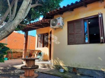 Casa · 65m² · 2 Quartos · Casa de alvenaria no Bairro Esmeralda.