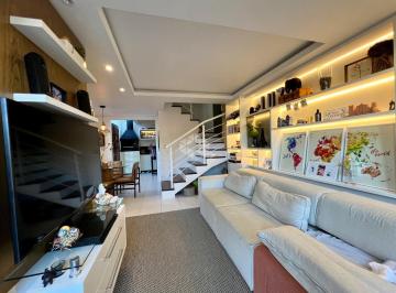 Casa · 100m² · 2 Quartos · 2 Vagas · Sobrado de esquina semimobiliado, com 02 dormitórios, piscina aquecida