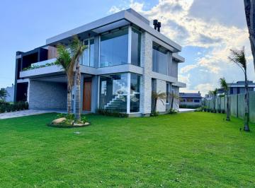 Casa · 233m² · 4 Quartos · 2 Vagas · Sobrado 4 suítes, lavabo, pé direito alto, mobiliado e decorado com piscina no condomínio fechado Su