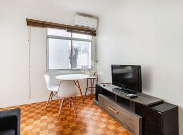 Apartamento · 55m² · 2 Quartos · Apartamento 2 quartos e Dependencia no Centro / Porto Alegre