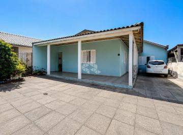 Casa · 210m² · 4 Quartos · 1 Vaga · Ampla residência