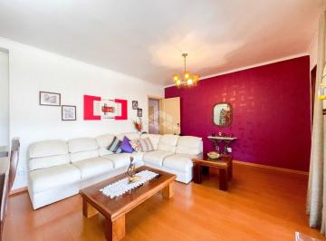 Casa · 238m² · 4 Quartos · 2 Vagas · Excelente casa de 4 dormitórios, sendo 1 suíte em Ipanema no loteamento Imperial Park!