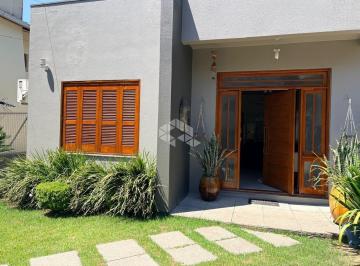 Casa · 203m² · 3 Quartos · 2 Vagas · Residência Seminova em Ivoti