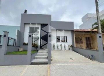 Casa · 121m² · 2 Quartos · 2 Vagas · Casa Terrea espetacular com duas suítes.