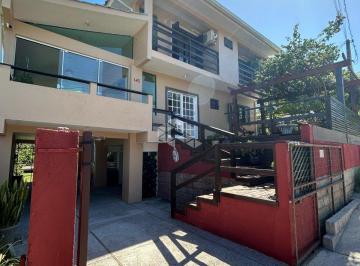 Casa · 217m² · 4 Quartos · 2 Vagas · Casa com 4 dormitórios, 2 vagas, 217 m² privativos no Village, bairro Ambrósio, Garopaba SC