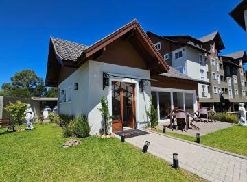 Apartamento · 43m² · 1 Quarto · 1 Vaga · Apartamento de um dormitório em Canela