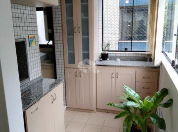 Apartamento · 62m² · 2 Quartos · 1 Vaga · Apartamento de 2 dormitórios reformado com elevador, zelador e aceita pets.