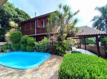 Casa · 185m² · 3 Quartos · 2 Vagas · Casa sobrado em madeira nobre, 3 dormitórios, 3 banheiros, sala, cozinha, Dois Irmãos,