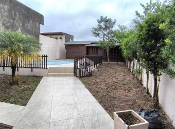 Casa · 220m² · 4 Quartos · 2 Vagas · Casa no bairro Harmonia