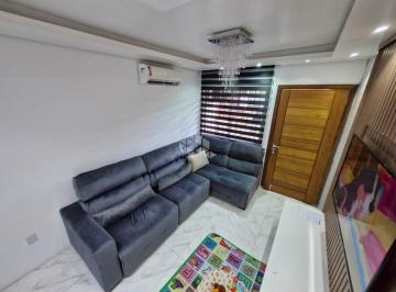 7ee294a0-4de1-4a9b-ab12-df67ddda41bc · Casa sobrado com 2 dormitórios e 1 vaga de garagem, no bairro Farrapos, em Porto Alegre.