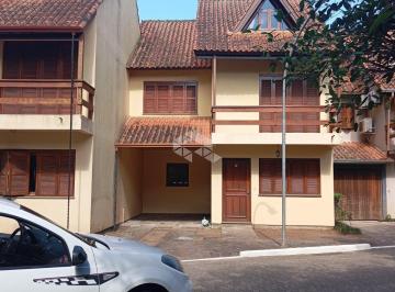 Casa · 197m² · 3 Quartos · 2 Vagas · Casa com 196m² e 3 quartos à venda no Guarujá.