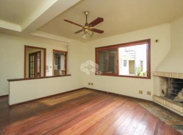 Casa · 200m² · 4 Quartos · 4 Vagas · Excelente casa com 4 dorm, suíte com hidro e vaga para 5 carros