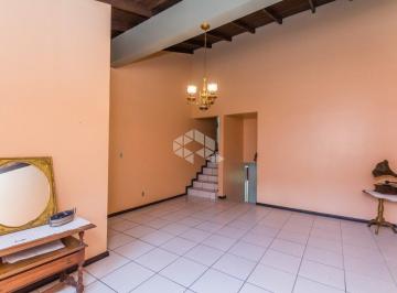 Casa · 216m² · 3 Quartos · 3 Vagas · Casa com 3 dormitórios e 3 vagas de garagem a uma quadra da Protásio Alves