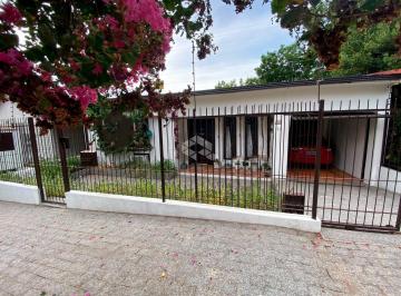 Casa · 189m² · 3 Quartos · 1 Vaga · casa com 3 dormitórios no centro de santa cruz do sul