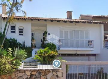 Casa · 280m² · 3 Quartos · 3 Vagas · Casa com 03 dormitórios e grande piscina