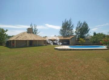 Casa · 240m² · 6 Quartos · 4 Vagas · Excelente casa em Xangri-la, com grande área externa e ótima infra estrutura