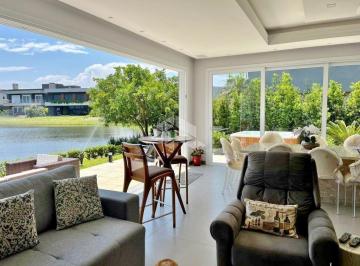 Casa · 357m² · 6 Quartos · 2 Vagas · Sobrado Alto Padrão no Condomínio Celebration, Xangri-Lá - 6 Suítes, Piscina Privativa e 357m² de Co